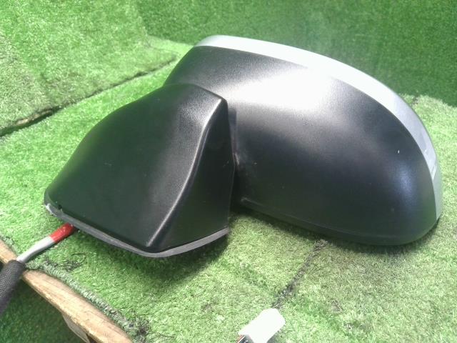 ムーヴ 左サイドミラー DBA-LA160S 87940-B2N70