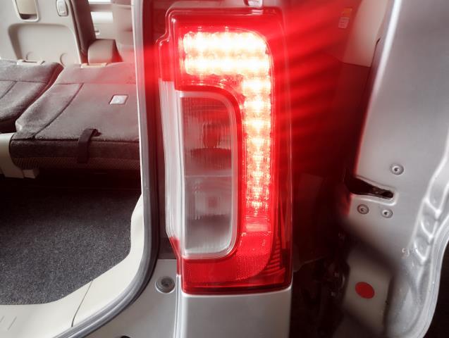 タント 右テールランプ DBA-LA600S 81551-B2350