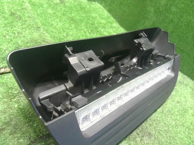 タント ハイマウントストップランプ DBA-LA600S 81579-B2040
