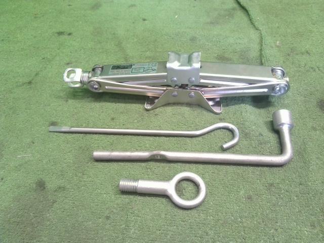 Ｎ－ＢＯＸ 車載工具 DBA-JF2 89310-S5A-013