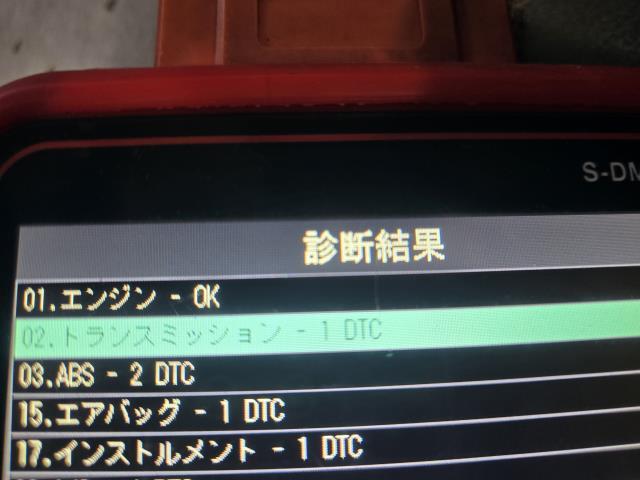 アウディ A4 オーツーセンサー DBA-8KCDN