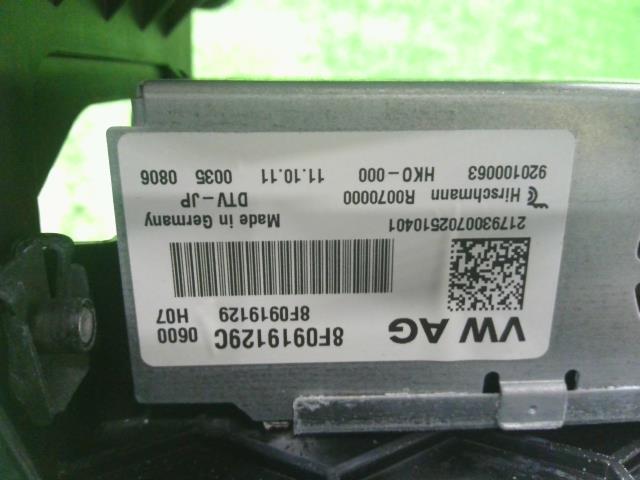 アウディ A4 オーディオアンプ DBA-8KCDN