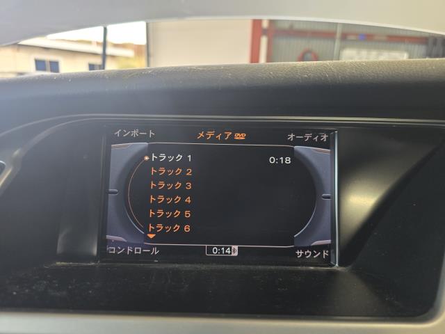 アウディ A4 カーナビゲーション DBA-8KCDN