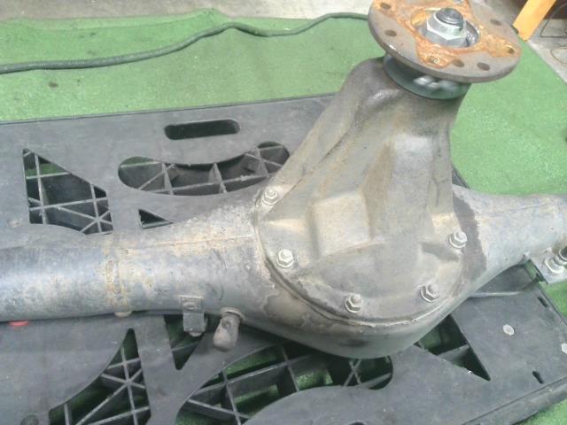 ミニキャブ ＲアクスルホーシングＡＳＳＹ GBD-U62T 3711A219