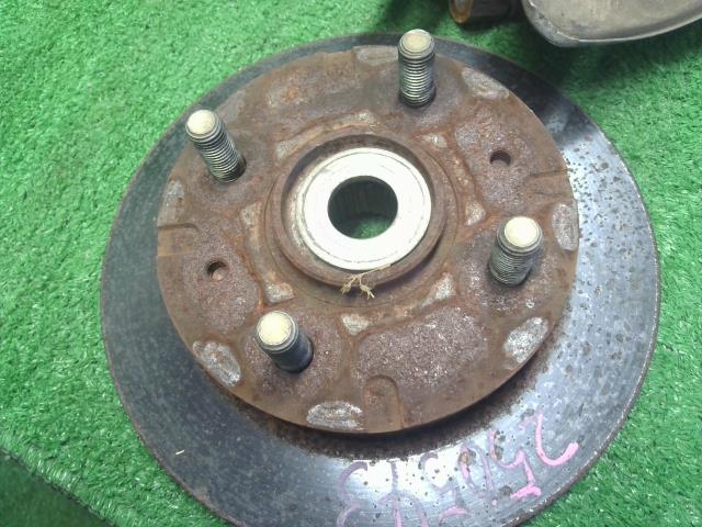 ミニキャブ 右ＦナックルハブＡＳＳＹ GBD-U62T MR353693