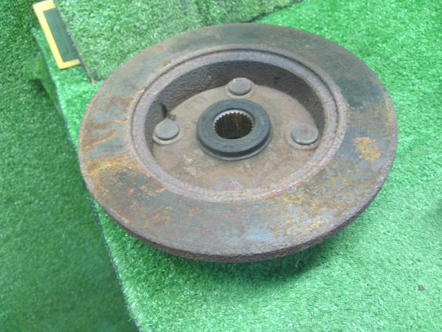 ミニキャブ 右ＦナックルハブＡＳＳＹ GBD-U62T MR353693