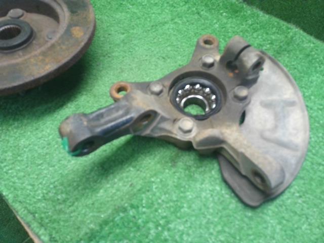 ミニキャブ 右ＦナックルハブＡＳＳＹ GBD-U62T MR353693