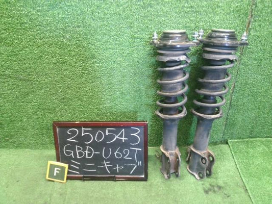 ミニキャブ Ｆストラット・アブソーバーセット GBD-U62T MR961885