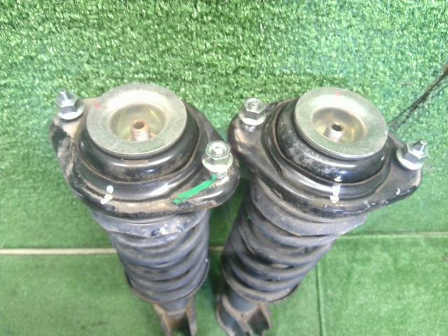 ミニキャブ Ｆストラット・アブソーバーセット GBD-U62T MR961885