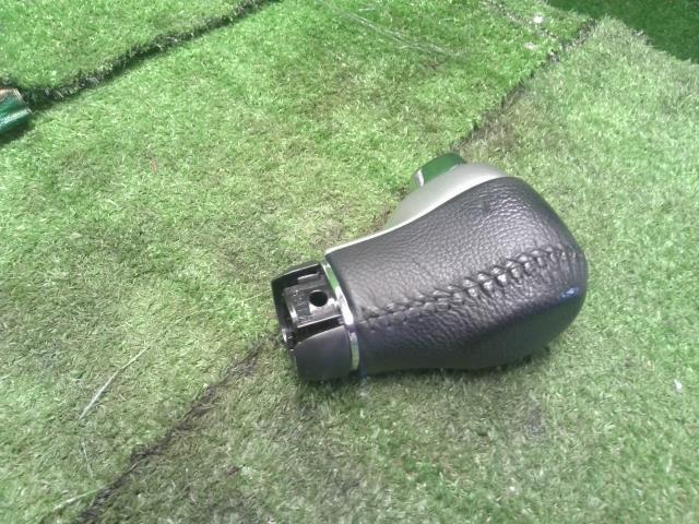 タント 内装部品 DBA-LA610S 33504-B2191-C1