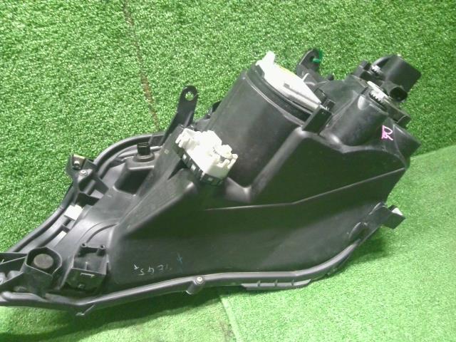 カローラフィールダー 右ヘッドランプＡＳＳＹ DBA-NZE164G 81145-12J10