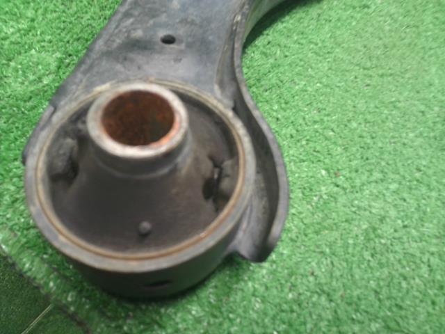 タント 左Ｆロアアーム DBA-LA610S 48069-B2070