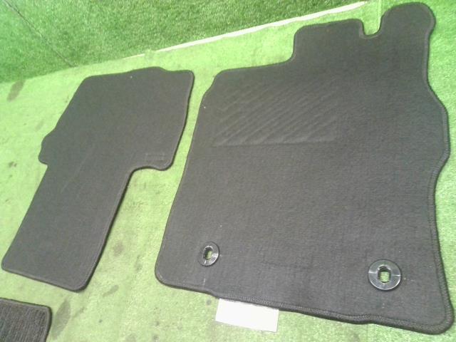 タント フロアマット DBA-LA610S