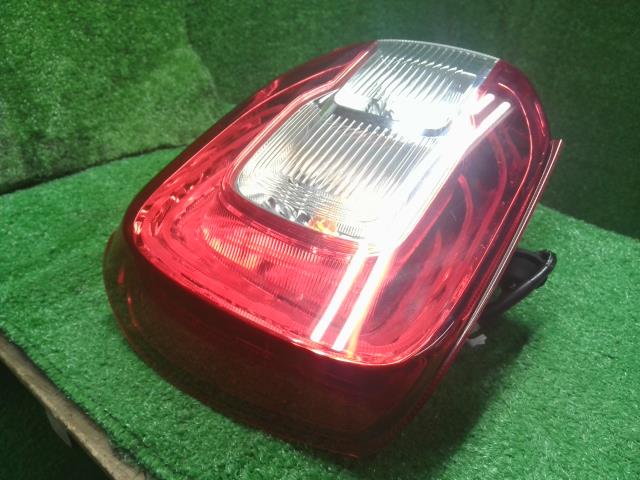 パッソ 左テールランプ 5BA-M700A 81560-B1160