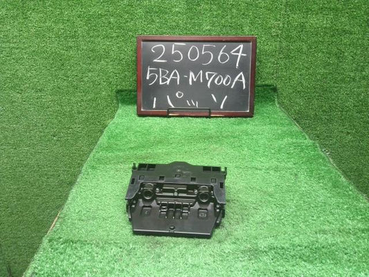 パッソ カメラ 5BA-M700A 86460-B1040