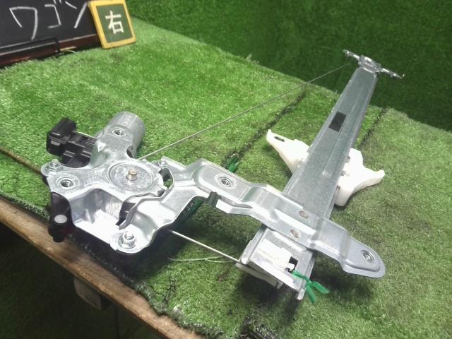 フレアワゴン 右Ｆドアレギュレータ・モーター DAA-MM42S 1A27-58-560B