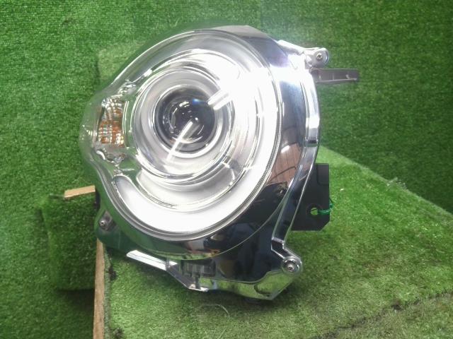 クロスビー 右ヘッドランプＡＳＳＹ DAA-MN71S 35120-76R60