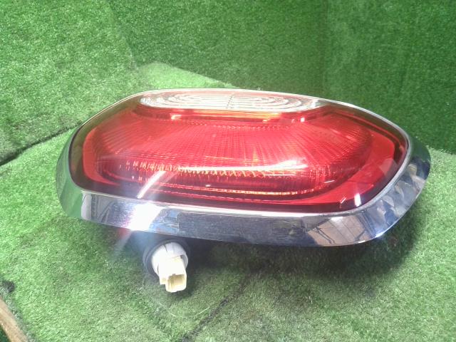 クロスビー 左テールランプ DAA-MN71S 35670-76R60