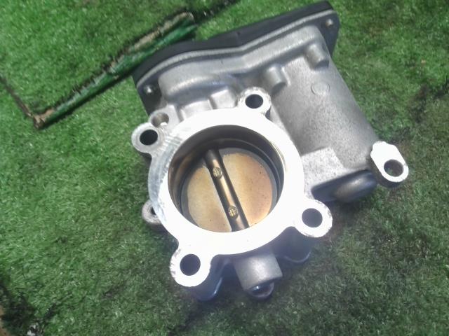 クロスビー スロットルボディ DAA-MN71S 13400-76R00