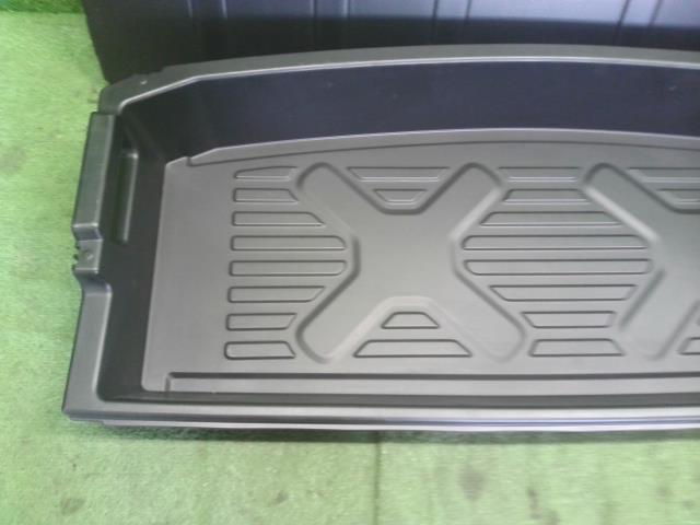 クロスビー Ｒボード・トノカバー DAA-MN71S