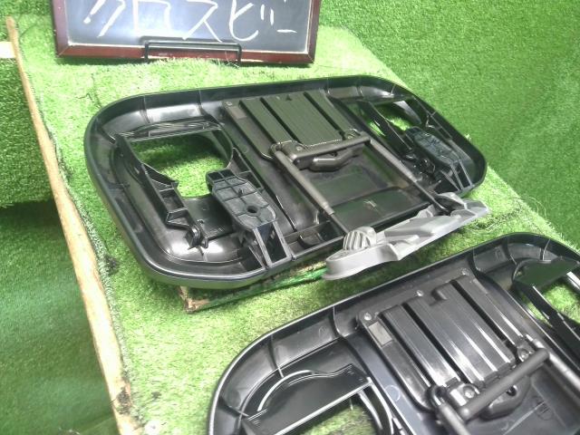 クロスビー 内装部品 DAA-MN71S