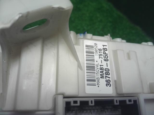 ハスラー ヒューズボックス DAA-MR41S 36780-65PB1