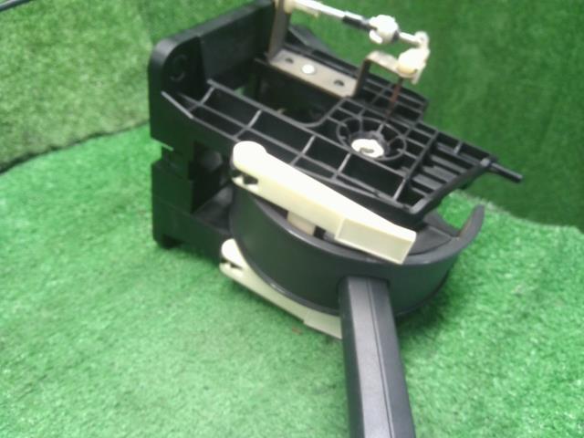 NV350キャラバン シフトレバー LDF-CW8E26 34901-3XV3A