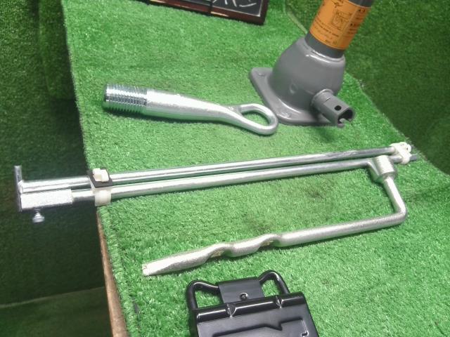 NV350キャラバン 車載工具 LDF-CW8E26