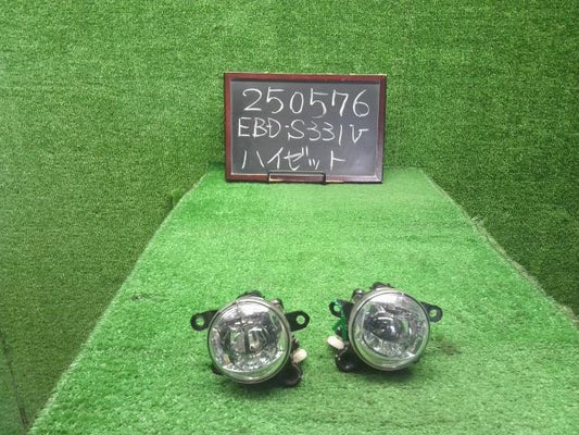 ハイゼット 左フォグランプ EBD-S331V 81220-B5030