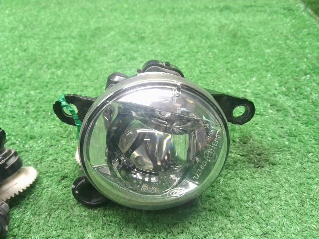 ハイゼット 左フォグランプ EBD-S331V 81220-B5030