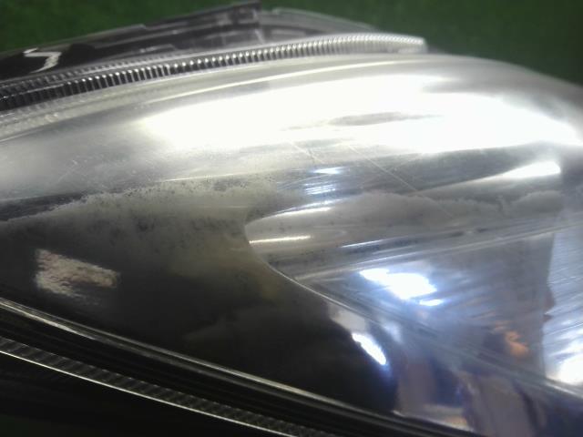ソリオ 右ヘッドランプＡＳＳＹ DAA-MA36S 35120-81P60