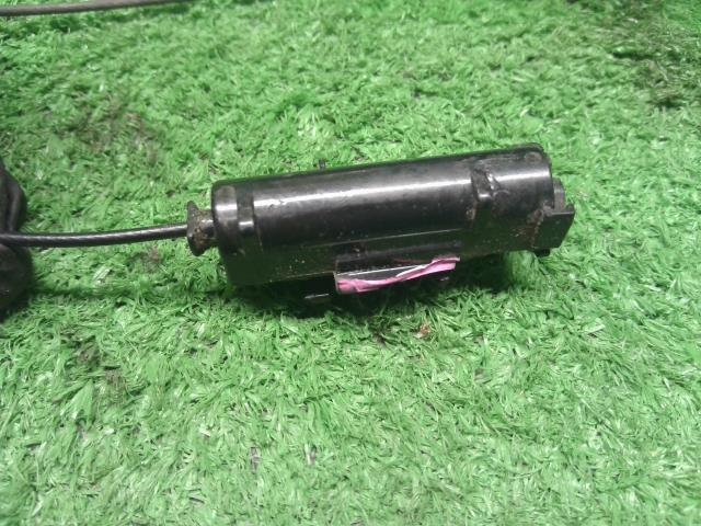 ソリオ 右パワースライドドアモーター DAA-MA36S 84101-81P00