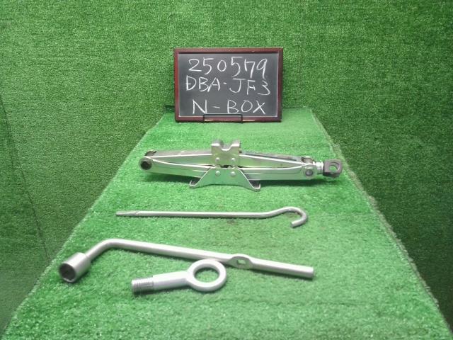 Ｎ－ＢＯＸ 車載工具 DBA-JF3