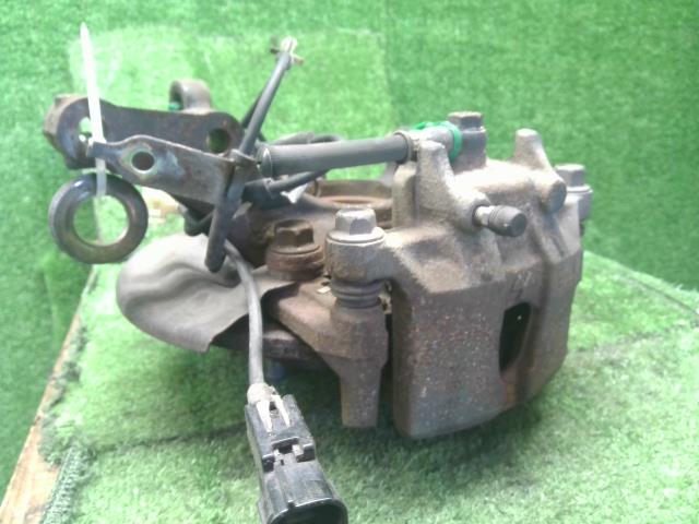 ｅＫワゴン 右ＦナックルハブＡＳＳＹ DBA-H82W 3870A026