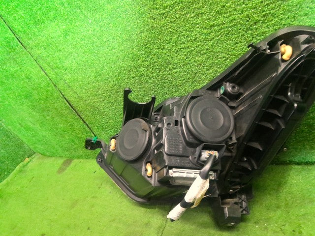 シトロエン DS5 右ヘッドランプＡＳＳＹ ABA-B85F02