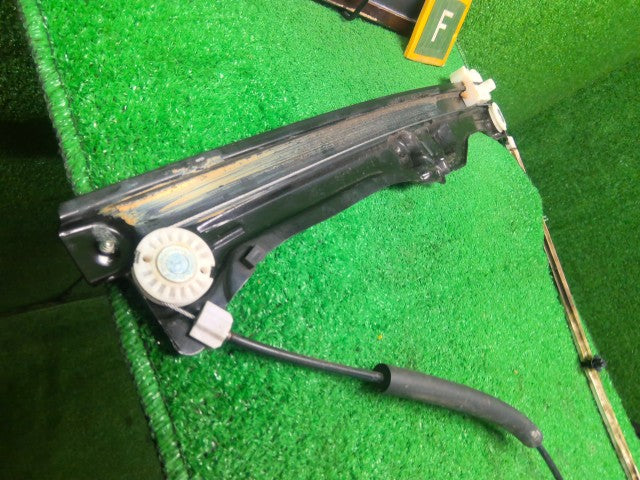 シトロエン DS5 左Ｆドアレギュレータ・モーター ABA-B85F02