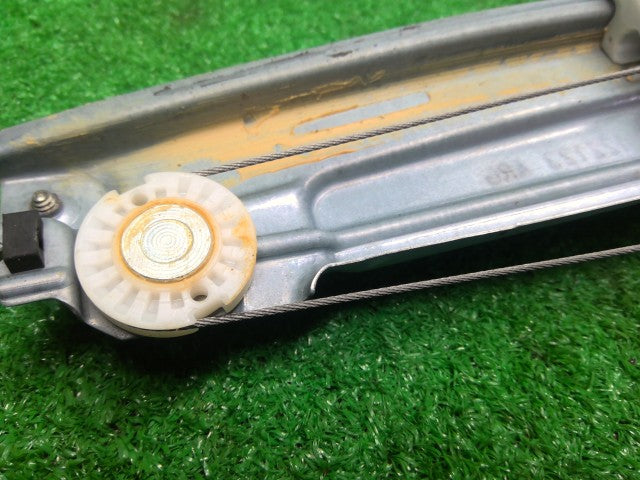 シトロエン DS5 左Ｒドアレギュレータ・モーター ABA-B85F02