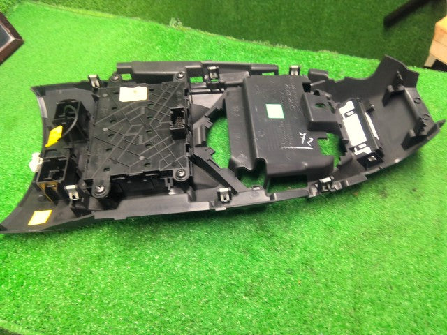 シトロエン DS5 スイッチ ABA-B85F02