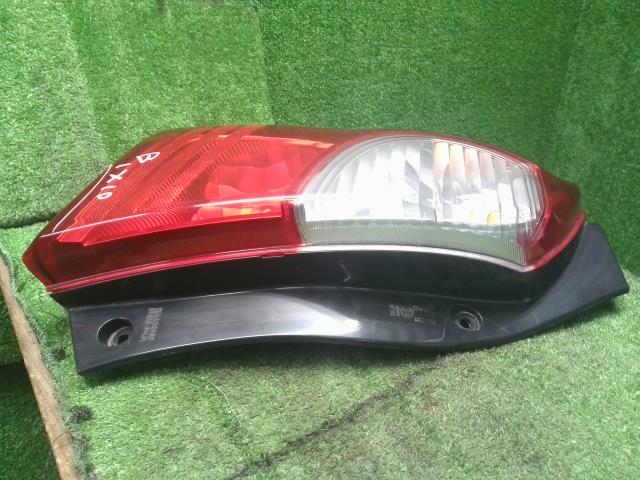 アルト 左テールランプ DBA-HA25S 35670-64L00