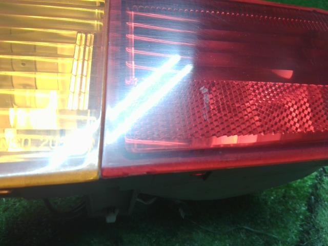 ハイゼット 右テールランプ EBD-S211P 81550-B5050
