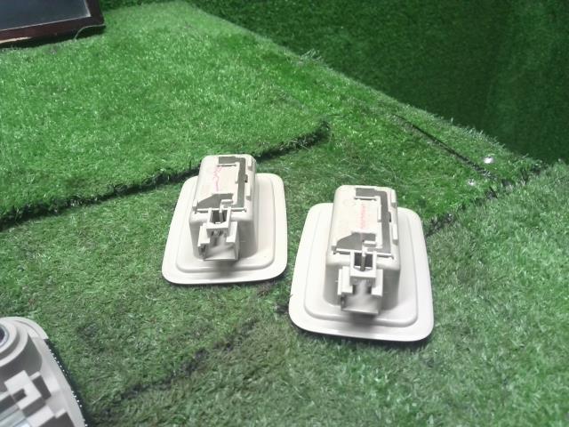 Ｒ２ ルームランプ ABA-RC1 84601AG0200R