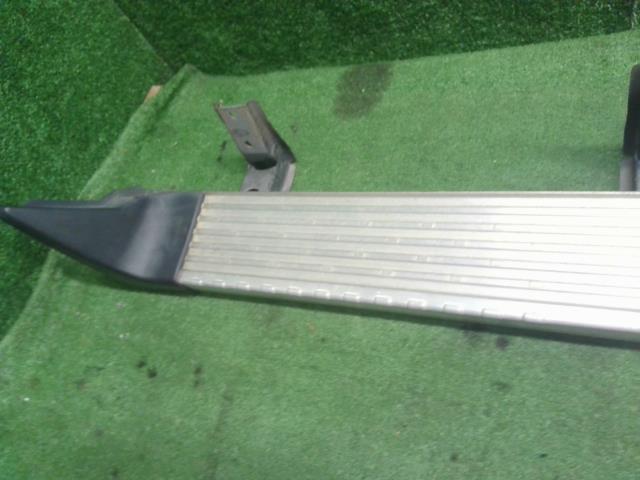ランドクルーザープラド 右サイドステップ Q-LJ78G