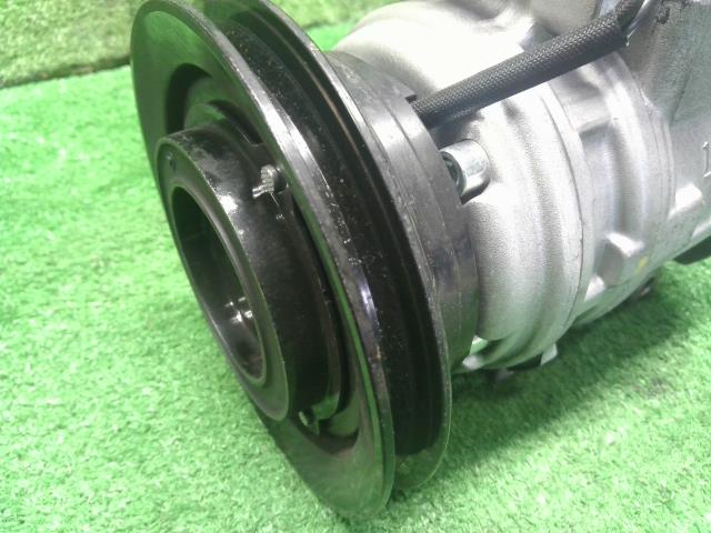 ランドクルーザープラド Ａ／Ｃコンプレッサー Q-LJ78G 88410-60250
