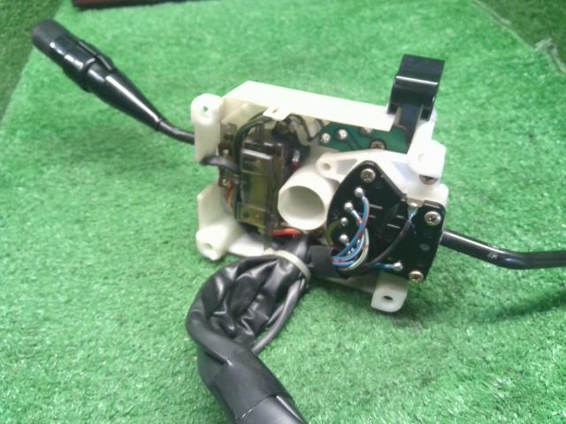 ランドクルーザープラド ディマースイッチ Q-LJ78G 84310-60830