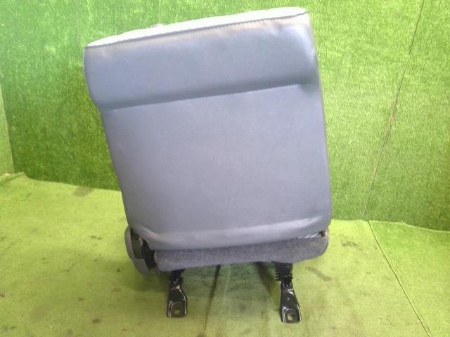 ランドクルーザープラド ドライバーシート Q-LJ78G