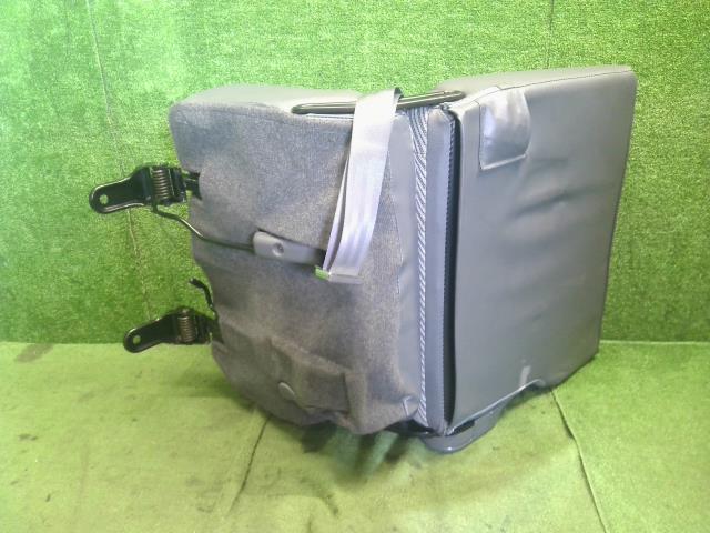 ランドクルーザープラド Ｒシート Q-LJ78G