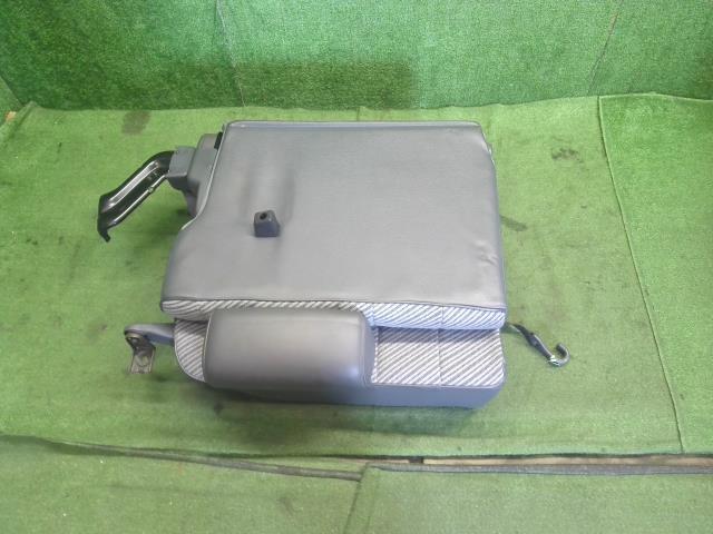 ランドクルーザープラド Ｒシート Q-LJ78G