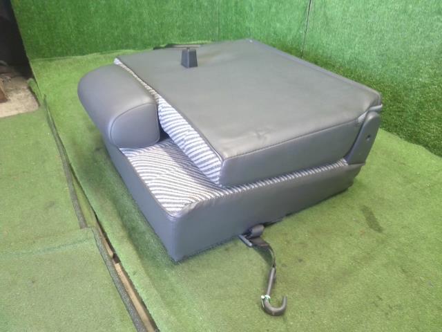 ランドクルーザープラド Ｒシート Q-LJ78G