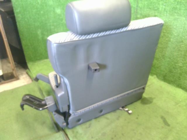 ランドクルーザープラド Ｒシート Q-LJ78G