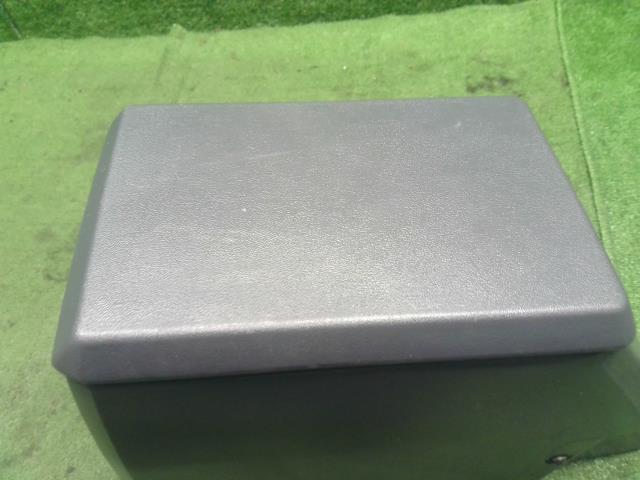 ランドクルーザープラド コンソールボックス Q-LJ78G